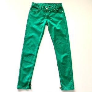 listing-status-banner